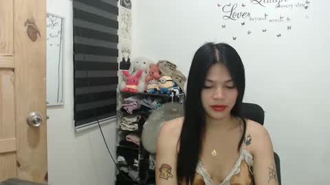 Snapshot of urpreciouspinayxxx chatting on 7, 1, 2025 hi im kim online show from 7, 1, 2025