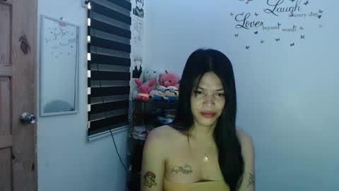 Snapshot of urpreciouspinayxxx chatting on 14, 1, 2025 hi im kim online show from 14, 1, 2025
