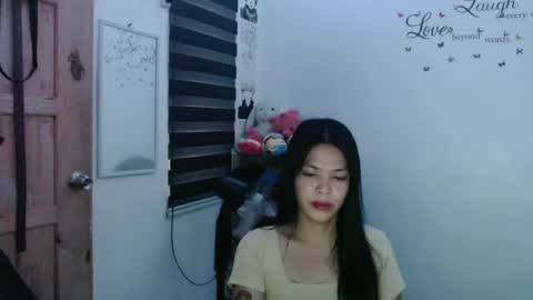 Snapshot of urpreciouspinayxxx chatting on 9, 2, 2025 hi im kim online show from 9, 2, 2025