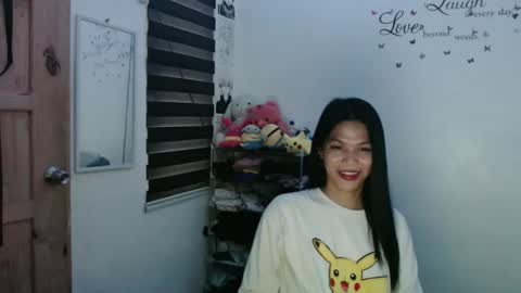 Snapshot of urpreciouspinayxxx chatting on 10, 2, 2025 hi im kim online show from 10, 2, 2025
