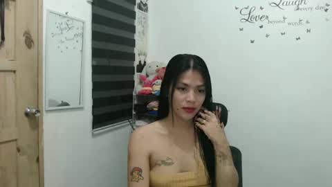 Snapshot of urpreciouspinayxxx chatting on 10, 2, 2025 hi im kim online show from 10, 2, 2025