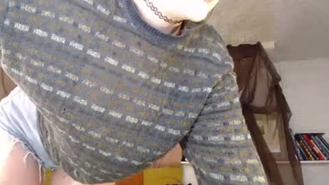 Maxi Mills . My Orgasm is in your hands Private is Open online show from 5, 3, 2026