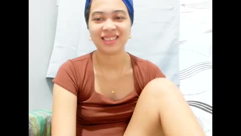 Snapshot of ursexy_pinay_skinny chatting on 7, 5, 2026 im jenny online show from 7, 5, 2026