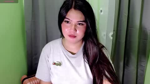 Snapshot of ursweet_ashley chatting on 5, 12, 2024 online show from 5, 12, 2024