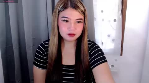 Snapshot of ursweet_ashley chatting on 11, 1, 2025 online show from 11, 1, 2025