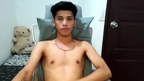 Snapshot of ursweetie_boy chatting on 14, 4, 2026 ursweetie_boy online show from 14, 4, 2026