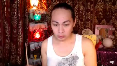 Snapshot of urtimelessbeauty chatting on 18, 6, 2026 Merca online show from 18, 6, 2026