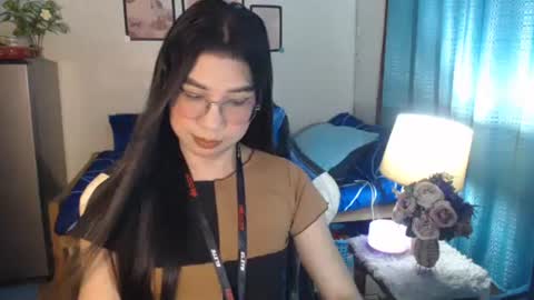 Snapshot of urwetasianprincessxx chatting on 25, 1, 2025 Ashley Kate Mateo Gray online show from 25, 1, 2025