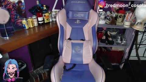 --Lucy-- online show from 6, 1, 2025