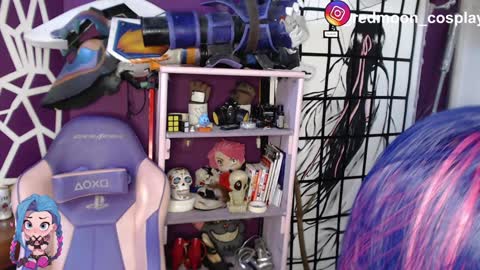 --Lucy-- online show from 15, 1, 2025