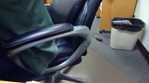 useemie online show from 19, 12, 2024