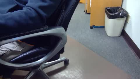 useemie online show from 14, 1, 2025