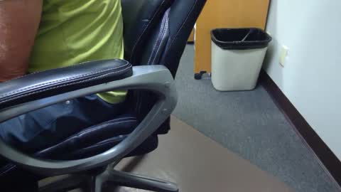 useemie online show from 12, 9, 2025