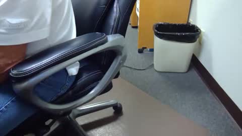 useemie online show from 2, 10, 2025