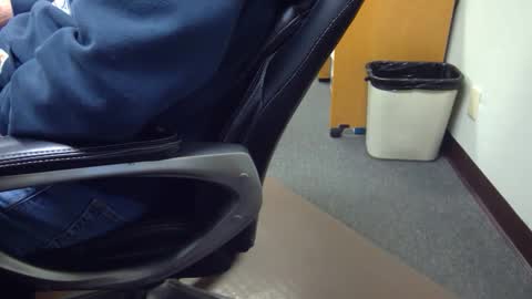 useemie online show from 6, 1, 2026