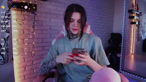 Eva online show from 8, 1, 2025