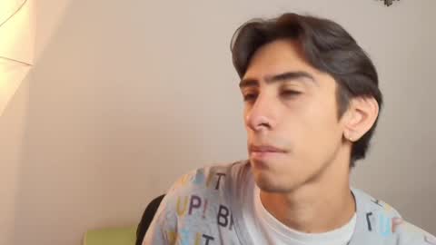 Snapshot of uyukie chatting on 14, 10, 2025 UYUKIE online show from 14, 10, 2025