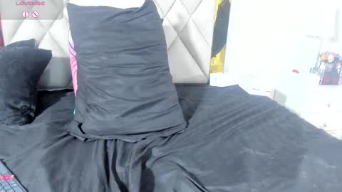 Snapshot of vahiolet_fuentes chatting on 19, 2, 2025 vahioleth online show from 19, 2, 2025