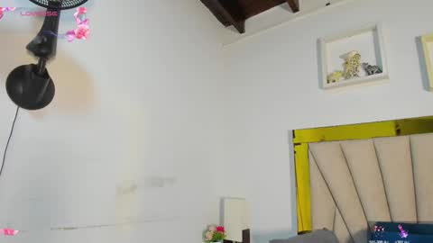 Snapshot of vahiolet_fuentes chatting on 23, 10, 2025 vahioleth online show from 23, 10, 2025