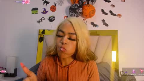 Snapshot of vahiolet_fuentes chatting on 1, 11, 2025 vahioleth online show from 1, 11, 2025