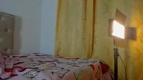 Vahiolet smith online show from 12, 9, 2025