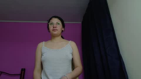 Snapshot of vainilla_cam chatting on 2, 6, 2026 Vainilla online show from 2, 6, 2026