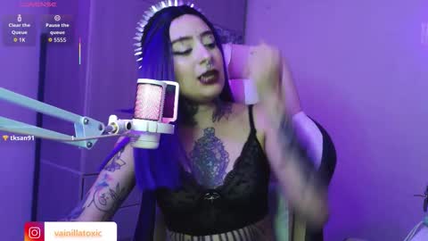 Vainilla Independent model online show from 5, 12, 2025