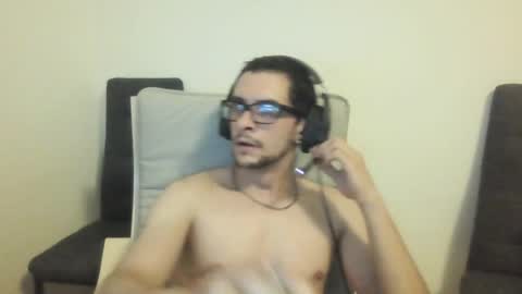 Snapshot of valdivar__ chatting on 25, 6, 2026 valdivar__ online show from 25, 6, 2026