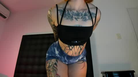 Snapshot of valengray chatting on 4, 5, 2026 Valen online show from 4, 5, 2026