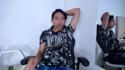 Snapshot of valenorlerot chatting on 4, 11, 2025 Valenor online show from 4, 11, 2025