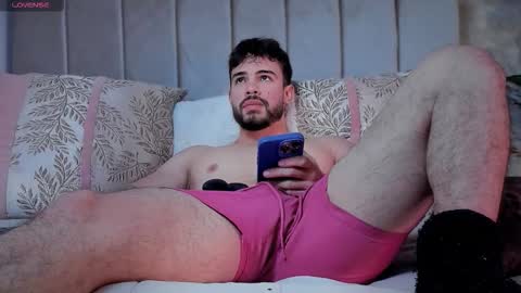 Snapshot of valenthinoking chatting on 15, 10, 2025 valenthinoking online show from 15, 10, 2025