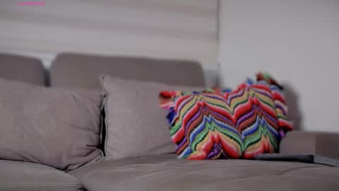 Snapshot of valenthinoking chatting on 8, 11, 2025 valenthinoking online show from 8, 11, 2025