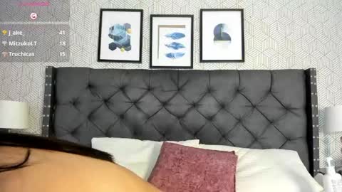 Snapshot of valentina__desire chatting on 3, 6, 2026 Valen online show from 3, 6, 2026