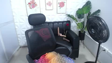 Snapshot of valentina_mature chatting on 15, 2, 2025 Valentina online show from 15, 2, 2025