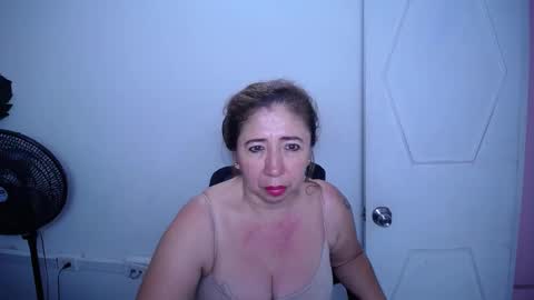 Snapshot of valentina_mature chatting on 26, 9, 2025 Valentina online show from 26, 9, 2025