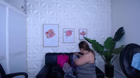 Valentina  online show from 26, 11, 2025