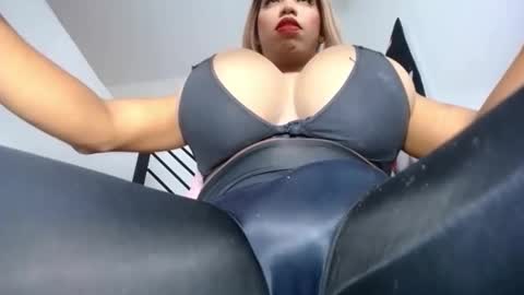 valentinabigcock23 online show from 11, 11, 2025