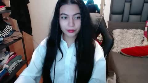 Snapshot of valentinasmith18 chatting on 2, 2, 2026 valentinasmith18 online show from 2, 2, 2026