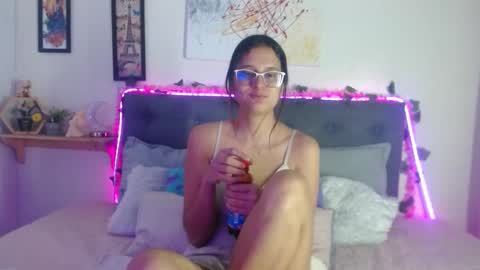 V A L E N T I N I online show from 7, 11, 2025