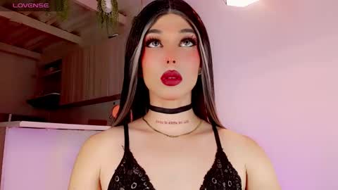 Snapshot of valentinne_marian chatting on 23, 2, 2025 Marian online show from 23, 2, 2025