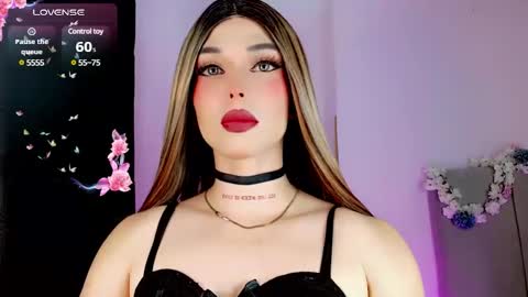 Snapshot of valentinne_marian chatting on 1, 3, 2025 Marian online show from 1, 3, 2025