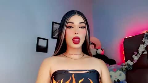 Snapshot of valentinne_marian chatting on 18, 9, 2025 Marian online show from 18, 9, 2025