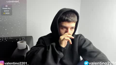 valentino online show from 2, 12, 2024