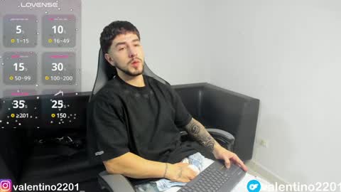 valentino online show from 12, 12, 2024