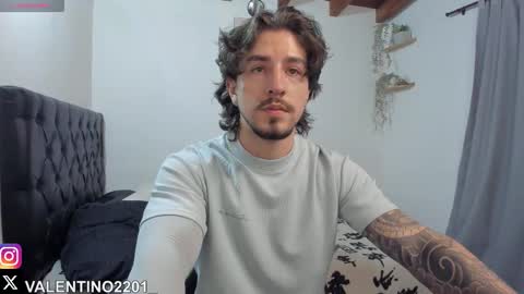 valentino online show from 13, 10, 2025