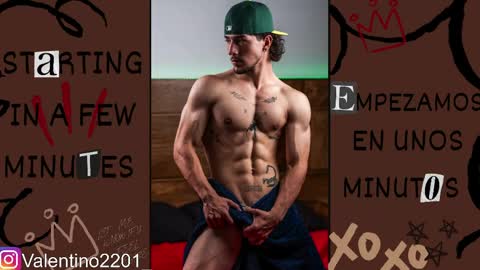 Snapshot of valentino_2201 chatting on 28, 5, 2026 Valentino - 15 OFF valentino2201 online show from 28, 5, 2026