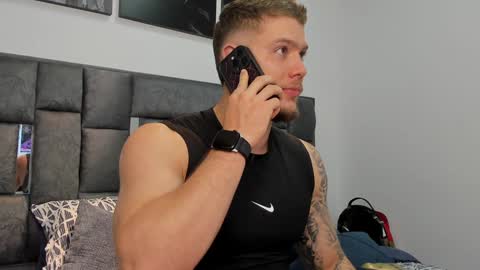 Snapshot of valentino_ferrari28 chatting on 14, 12, 2024 Valentino Ferrari online show from 14, 12, 2024