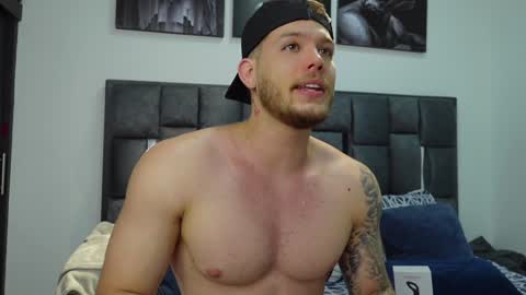 Snapshot of valentino_ferrari28 chatting on 30, 1, 2025 Valentino Ferrari online show from 30, 1, 2025