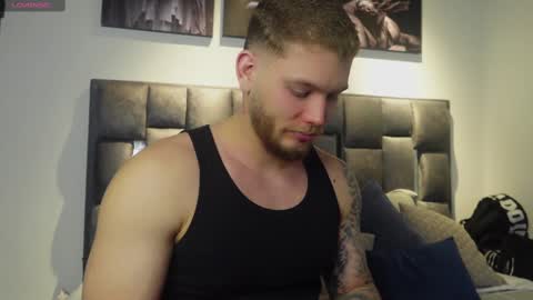 Snapshot of valentino_ferrari28 chatting on 4, 3, 2025 Valentino Ferrari online show from 4, 3, 2025