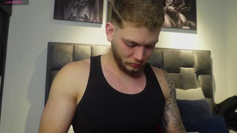 Snapshot of valentino_ferrari28 chatting on 4, 3, 2025 Valentino Ferrari online show from 4, 3, 2025